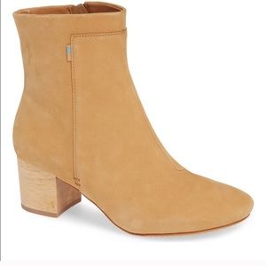TOMS Evie Honey Nubuck block heel boots
